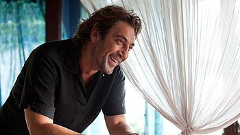 javier bardem smile curly t-shirt actor ... HD wallpaper