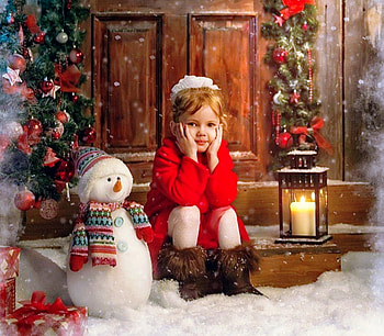 Waiting for Santa!, snowman, doorstep, waiting, girl, lantern, santa HD wallpaper
