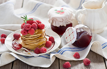 Pancakes with Raspberry, sweets, delicious, fruits, raspberry, pancakes HD wallpaper