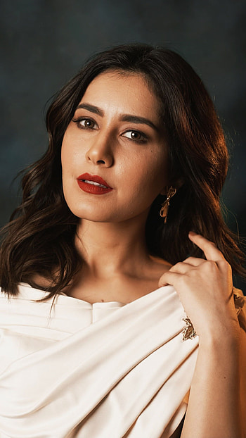 Rashi khanna, saree beauty, telugu actress, model, glamorous HD phone wallpaper