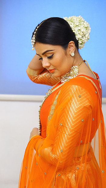 Sreemukhi, telugu actress, model, anchor HD phone wallpaper