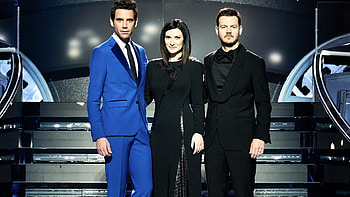 Mika, Eurovision host, Retro pop music, Energetic performance HD wallpaper