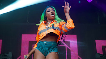 Megan Thee Stallion, Unstoppable force, Empowering lyrics, Trendsetter HD wallpaper