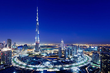 Burj Khalifa, Dubai landmark, Majestic skyscraper, Tourism attraction HD wallpaper