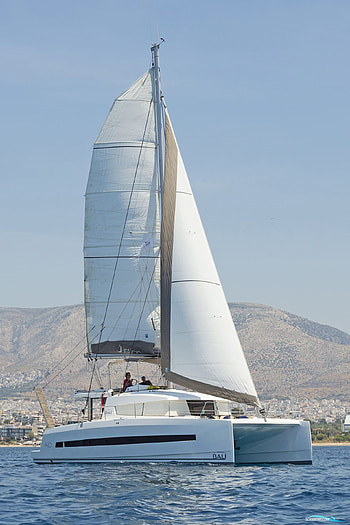 Used boats and yachts, Multi-hull boat, Boat market, Nautical treasures HD phone wallpaper