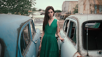 Women With Cars In Green Dress, green-dress, girls, model HD wallpaper