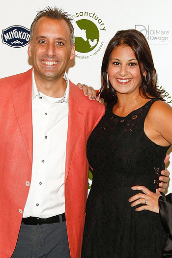 Impractical Jokers, Joe Gatto's relationship, Bessy Gatto's timeline, Comedic entertainment HD phone wallpaper
