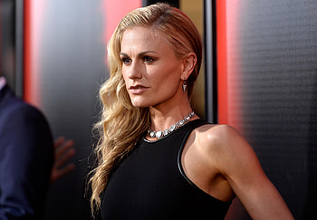 Anna Paquin, Biography, Personal Life HD wallpaper
