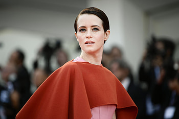 Claire Foy, Movies star, Striking portrait, -perfect HD wallpaper