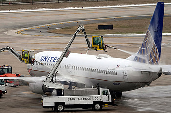 George Bush Intercontinental Airport, Flight Cancellations, Bad Weather, Texas HD wallpaper