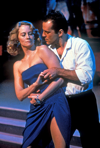 Complete Moonlighting series, DVD collector's delight, Memorable cast, DVD cover art HD phone wallpaper