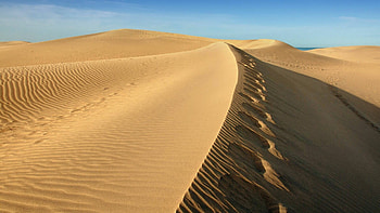 Desert Landscapes, Serene beauty, Vast expanse, Tranquil scenery HD wallpaper