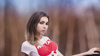 Gorgeous Girl Blonde Hair Looking At Viewer , blonde, girls, model HD wallpaper