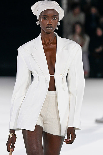 Jacquemus, Fall Winter 2020, Runway show, Social media buzz HD phone wallpaper
