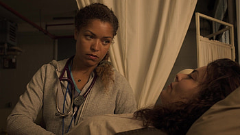 Antonia Thomas, Dr. Claire Browne, Stethoscope, Good Doctor episode HD wallpaper