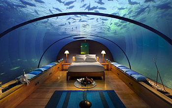 Submarine Hotel, fishes, bedroom, fantastic view, hotel, water, submarine HD wallpaper