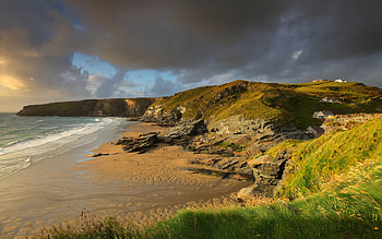 Coast Of Britain, sea, coast, people, rocks, beach, england, britain, summer, ocean HD wallpaper