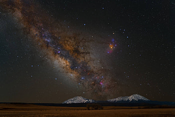 Milky Way Over the Spanish Peaks, galaxy, fun, space, cool, nature, stars, mountains HD wallpaper