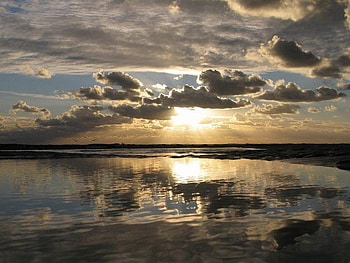 Reflection, clouds, sky, water, sun HD wallpaper