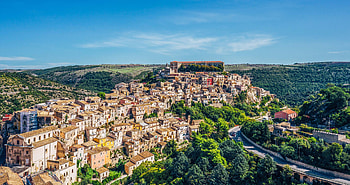 Ragusa charm, Historic streets, Sicilian beauty, Cultural heritage HD wallpaper