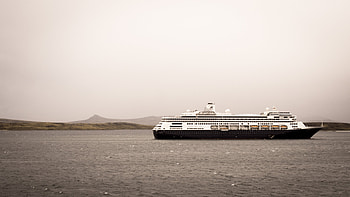 Zaandan, ship, ocean, cruise HD wallpaper