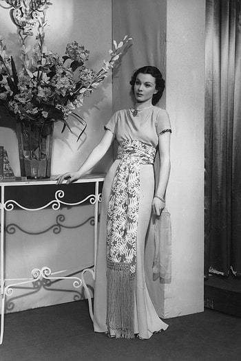 Vivien Leigh, Iconic , Hollywood legend, Classic beauty HD phone wallpaper