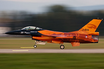 F-16 (J-015), jet, f16, ned, fighting, plane, falcon, orange HD wallpaper