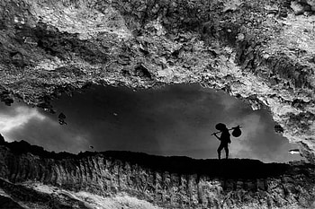 LONELY, graphy, silent, perspective, bw, walk HD wallpaper