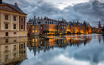 Hofvijver, Hague, artificial lake, Torentje, old buildings, Het Torentje, evening, sunset, Hague cityscape, Netherlands HD wallpaper