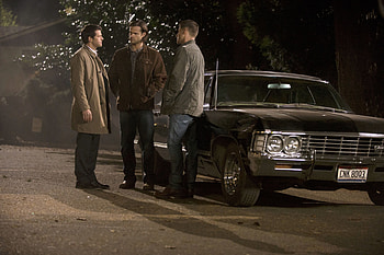 Supernatural : Misha Collins & Winchester Brothers Unite, Misha Collins, Jensen Ackles, Jared Padalecki, Dean Winchester, Sam Winchester, TV Show, Supernatural (TV Show) HD wallpaper