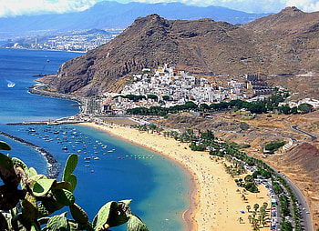 Tenerife , Stunning backgrounds, Beautiful island, Captivating ry HD wallpaper