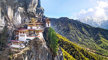 Bhutan, Travel guide, Bhutan 2022, Insider tips HD wallpaper