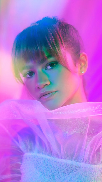 Euphoria TV series, Zendaya hoot, Sony Xperia HD phone wallpaper