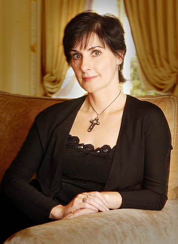 Andy McCartney hoot, Enya, Celebs, Winter Came HD phone wallpaper