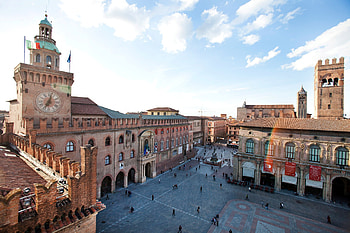 Palazzo d'Accursio, Bologna HD wallpaper