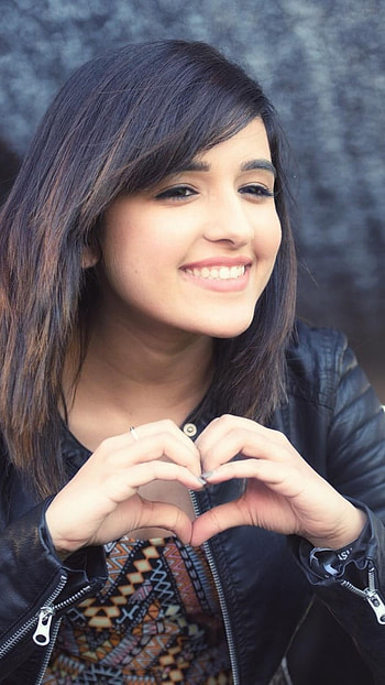 Shirley Setia, Beautiful, Singer HD phone wallpaper