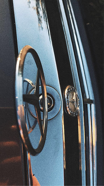 Mercedes-benz w124, automotive lighting, door HD phone wallpaper