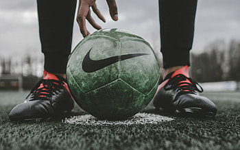 Dope football , Football lifestyle, Athlete dedication, Game day hype HD wallpaper