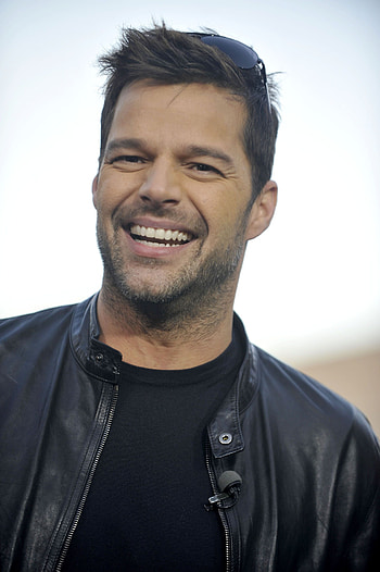 Ricky Martin, tream captures, Gorgeous and talented, Singer sensation HD phone wallpaper