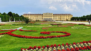 Schonbrunn Palace, Travels, Majestic beauty, Cultural heritage HD wallpaper