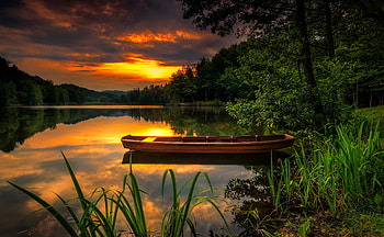 Orange river sunset, boat, river, tranquility, canoe, beautiful, orange, lonely, refktion, serenity, lake, summer, sky, forest HD wallpaper
