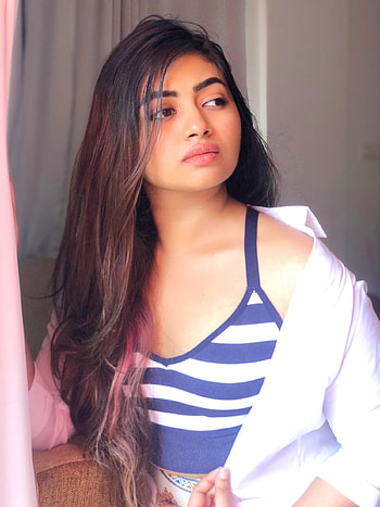 Shalin zoya, mallu_model, lip HD phone wallpaper