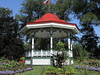 Victorian Bandstand, trees, flowers, bandstand, wood HD wallpaper