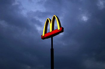Ice cream machine hackers, McDonald's lawsuit HD wallpaper