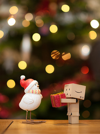 Miscellanea, Miscellaneous, Christmas, Present, Gift, Danbo, Cardboard Robot, Chick, Chicken HD phone wallpaper