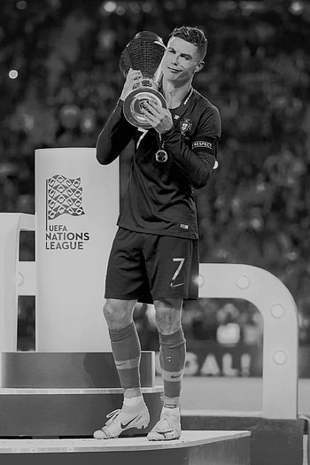 Cristiano Ronaldo, soccer, sports_equipment, cr7 HD phone wallpaper