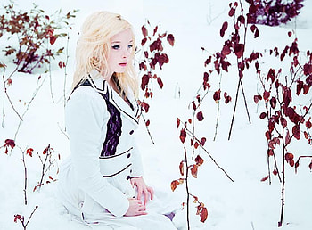 Winter morning, winter, white, model, pretty, female HD wallpaper