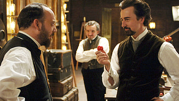 The Illusionist, Enchanting magician, Astonishing tricks, Spellbinding entertainment HD wallpaper