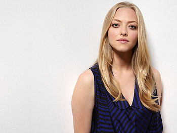 Amanda Seyfried movies HD wallpaper