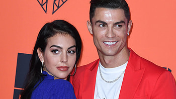 Cristiano Ronaldo, Georgina Rodriguez, Baby bump HD wallpaper